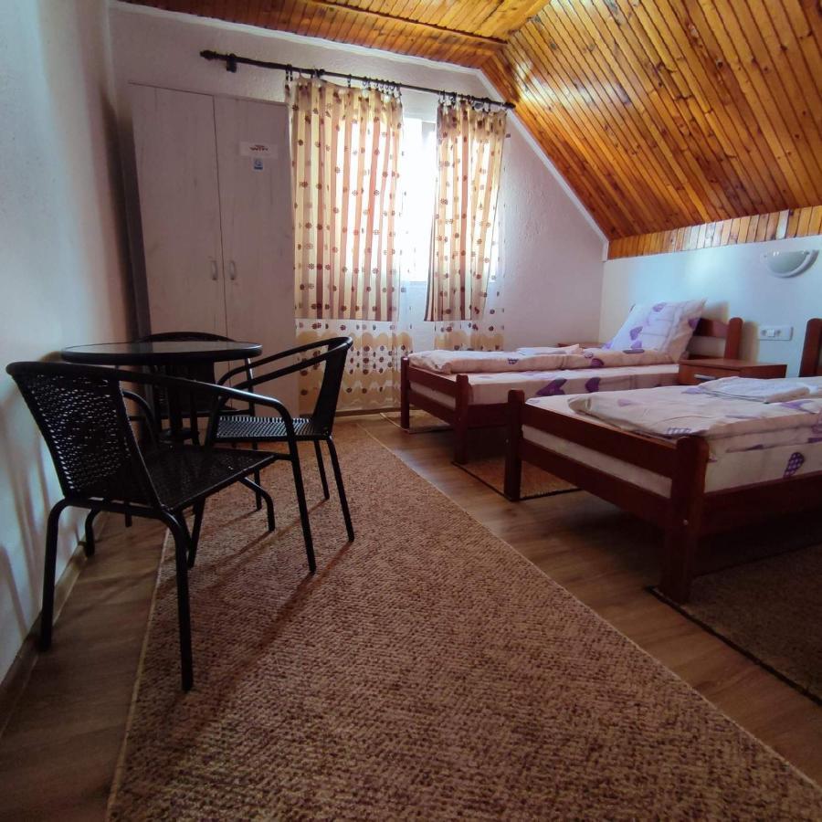 זבליאק Snam Rooms&Apartment מראה חיצוני תמונה