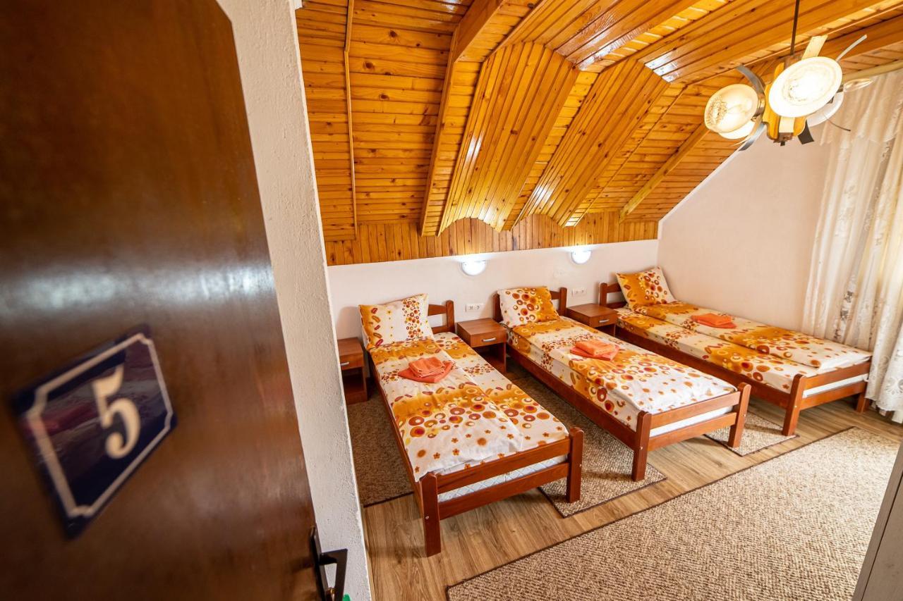 זבליאק Snam Rooms&Apartment מראה חיצוני תמונה