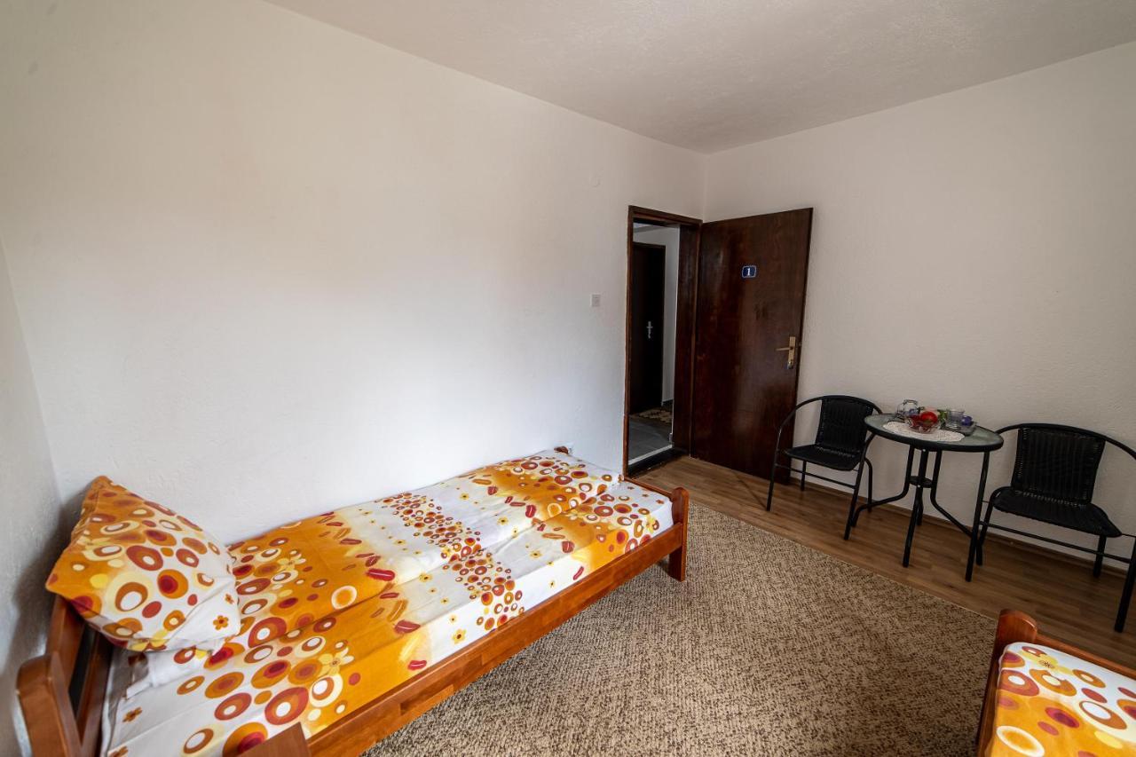זבליאק Snam Rooms&Apartment מראה חיצוני תמונה